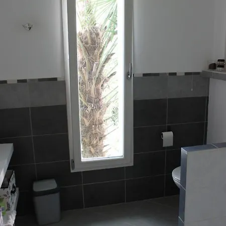 La Tropicale- D'hote Au Calme Nocleg ze śniadaniem Nantes